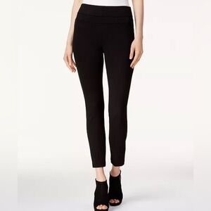 Bar III for Macy’s black ponte pull on dress pants - size XS